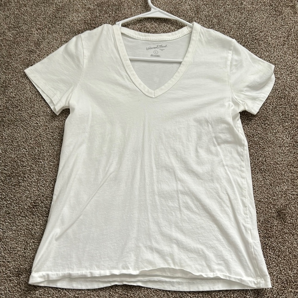 plain white tshirt
